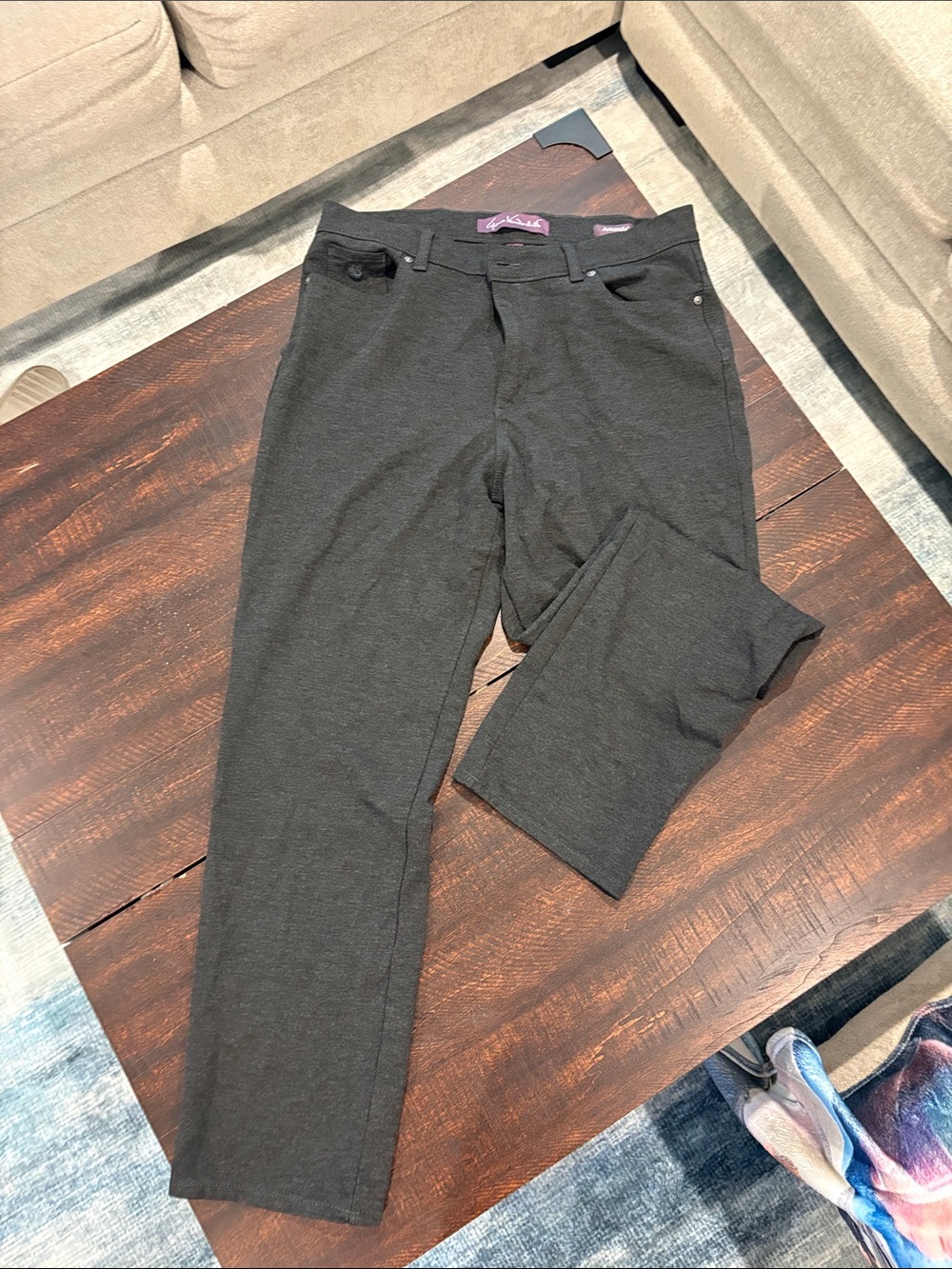 Gloria Vanderbilt Straight Leg Pants in Charcoal Gray